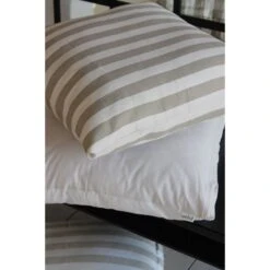 Blok Strib Sengetøj, Mud/ Off White, 140x200 Cm -Salling Butik 200111119 220111119 satin percale block strib 3 cm mud off white 11 1