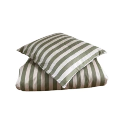 Blok Strib Sengetøj, Grøn/ Off White, 140x220 Cm 11 Blok Strib Sengetøj, Grøn/ Off White, 140x220 Cm -Salling Butik 200111152 220111152 satin percale block strib 3 cm dusty green off white fritlagt 2