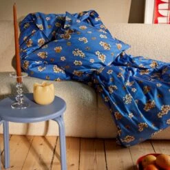 Juna Grand Pleasantly Sengetøj, Blå, 140x220 Cm 12 Juna Grand Pleasantly Sengetøj, Blå, 140x220 Cm -Salling Butik 2022 637074 4343600 690614 637075 637076 637062 637063 637086 637087