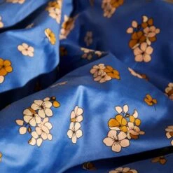 Juna Grand Pleasantly Sengetøj, Blå, 140x220 Cm 13 Juna Grand Pleasantly Sengetøj, Blå, 140x220 Cm -Salling Butik 2022 637074 637075 607076 637062 637063 637086 637087 3