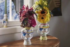 Bjørn Wiinblad Lady With Hat Vase 16 Bjørn Wiinblad Lady With Hat Vase -Salling Butik 2024 54050 54051 01