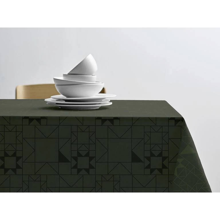 Södahl Star Damask Dug, Skovgrøn, 140x220 Cm 1 Södahl Star Damask Dug, Skovgrøn, 140x220 Cm