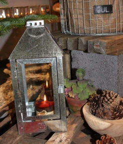 Midi Lanterne, Galvaniseret, 19x42,5x19 Cm 9 Midi Lanterne, Galvaniseret, 19x42,5x19 Cm -Salling Butik 40002 5