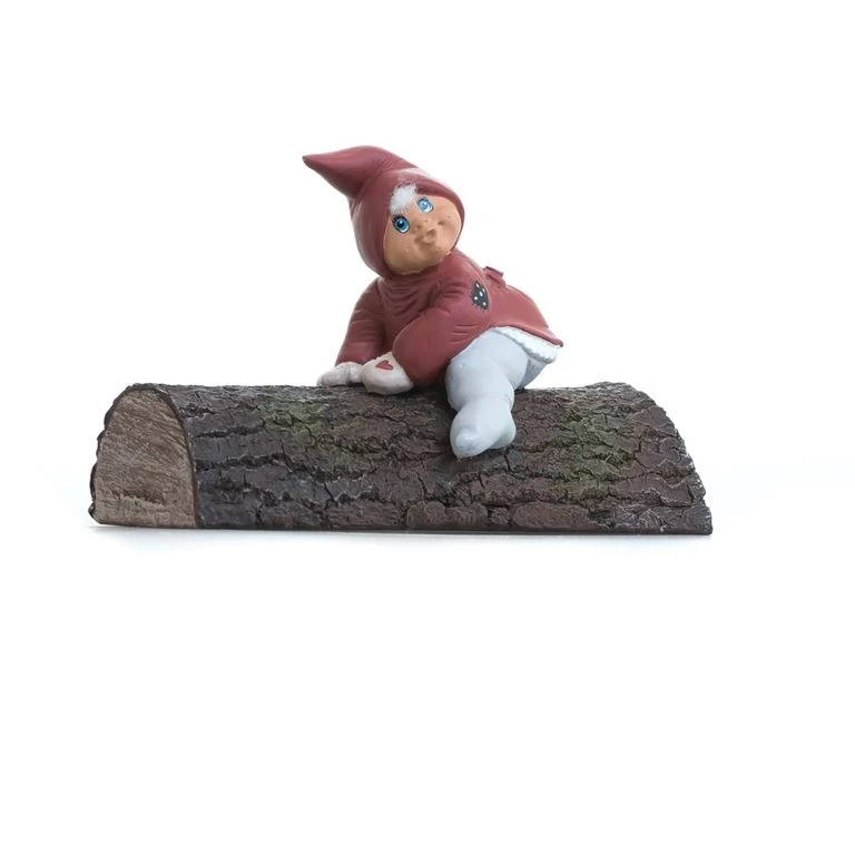 Esther Nisse På Træstamme 1 Esther Nisse På Træstamme