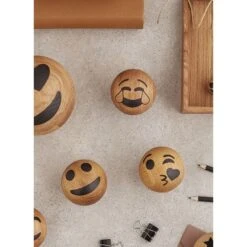 Spring Copenhagen Emotions Tears Of Joy Figur -Salling Butik 8001 fsc tears of joy mencke vagnby 2