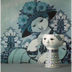 Bjørn Wiinblad Eva Vase, Blå, 18,5 Cm 5 Bjørn Wiinblad Eva Vase, Blå, 18,5 Cm -Salling Butik bjoern wiinblad eva vase 185 cm moerk rosa 2