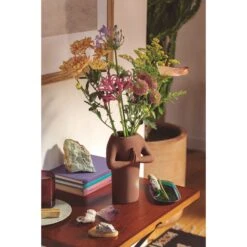 Doiy Namaste Vase, Brun -Salling Butik dynamasva amb 1 1