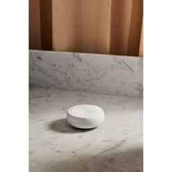 Royal Copenhagen Bonbonniere - Regentjubilæum 2022, Hvid -Salling Butik golden jubilee 2022 daicy bonbonniere 2 72 dpi