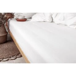 Percale Boxlagen, Hvid, 160x200 Cm 10 Percale Boxlagen, Hvid, 160x200 Cm -Salling Butik percale boxlagen hvid stemning1