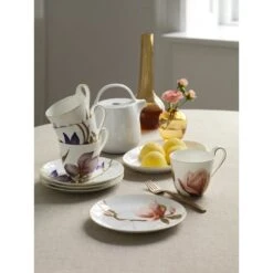 Royal Copenhagen Flora Højhankskop, Iris, 33 Cl -Salling Butik royal copenhagen flora hoejhankskop 330 ml iris 2